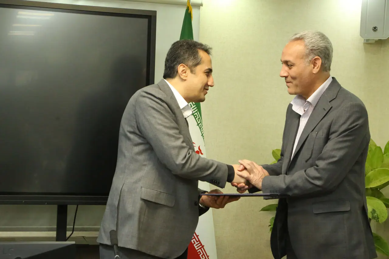 برگزاری مراسم معارفه سرپرست معاونت مالی و اقتصادی ایمیدرو با حضور آقاجانلو
