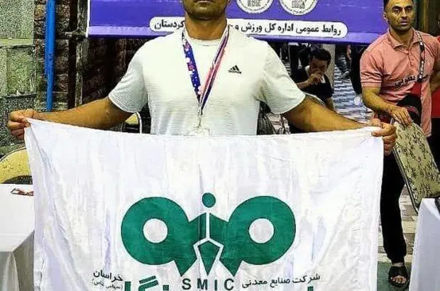 افتخارآفرینی یکی ازکارکنان فولاد سنگان در مسابقات کشتی پیشکسوتان