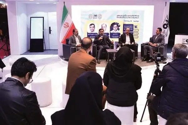 قیمت پایه فولاد مبارکه در بازار بورس اصلاح شود
