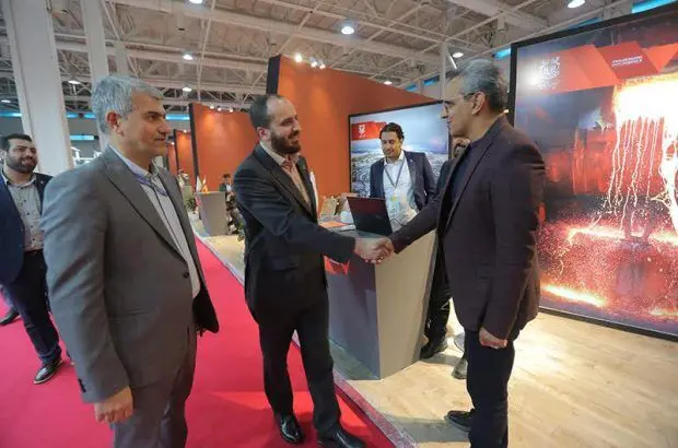 بازدید نخبگان از مجتمع‌ها با هدف جهاد تبیین انجام می‌شود

