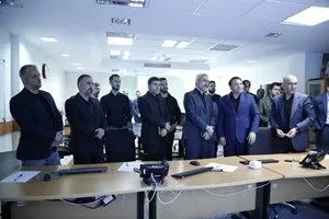 بازدید وزیر اقتصاد از مجموعه بانک سپه / قدردانی دکتر مدنیزاده از مدیران و کارکنان این بانک