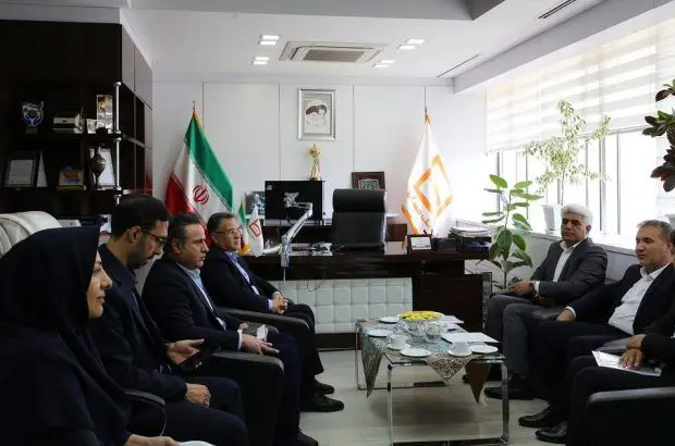 تقدیر از بانک مسکن برای پرداخت تسهیلات ساخت / قرارداد ۱۷۲۳ واحد نهضت ملی در بانک مسکن کرمان امضا شد
