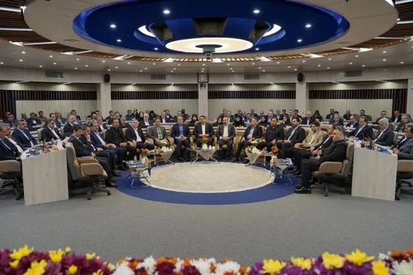 تبیین برنامه های اجرایی سال ۱۴۰۴ بانک ملی ایران در همایش بررسی عملکرد
