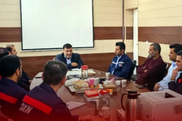 برنامه ریزی برای گذر از چالش‌ ناترازی انرژی در فولاد اکسین/ حفظ روحیه جهادی در سنگر مقابله با تحریم ها اولویت است
