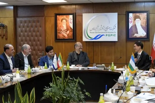 پیشنهاد تشکیل میزدائم همکاری‌های صنعت پتروشیمی ایران و ازبکستان/ هلدینگ خلیج‌فارس، آماده تدوین نقشه راه همکاری‌های دو کشور در زمینه پتروشیمی است
