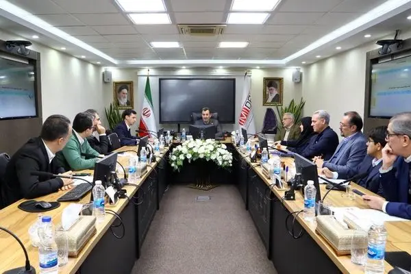 ۳ دستور سمیعی نژاد برای اجرای پروژه های چادرملو/ تعریف پروژه جدید در زنجیره فولاد، نیازمند اخذ مجوز از ایمیدرو است
