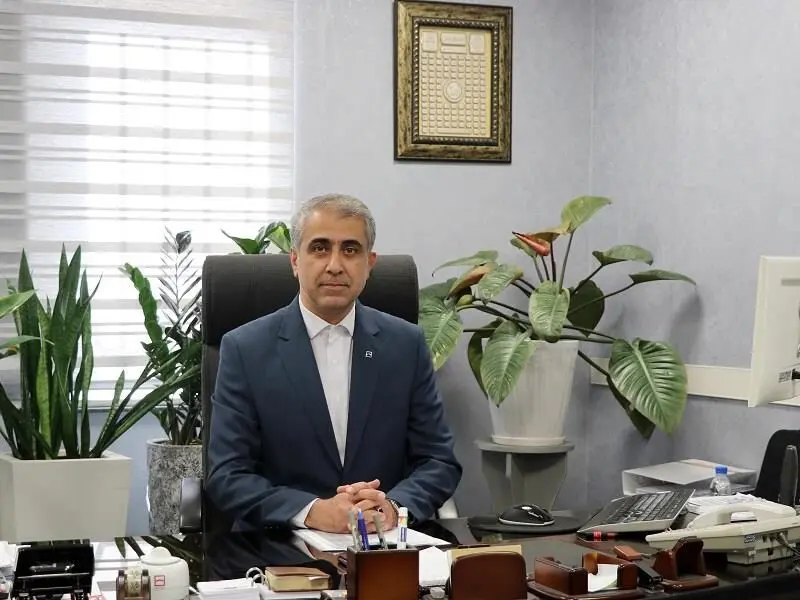 بانک مسکن ۲۷۶ میلیارد تسهیلات به آسیب دیدگان جنگ رمضان در منطقه شرق تهران پرداخت کرد
