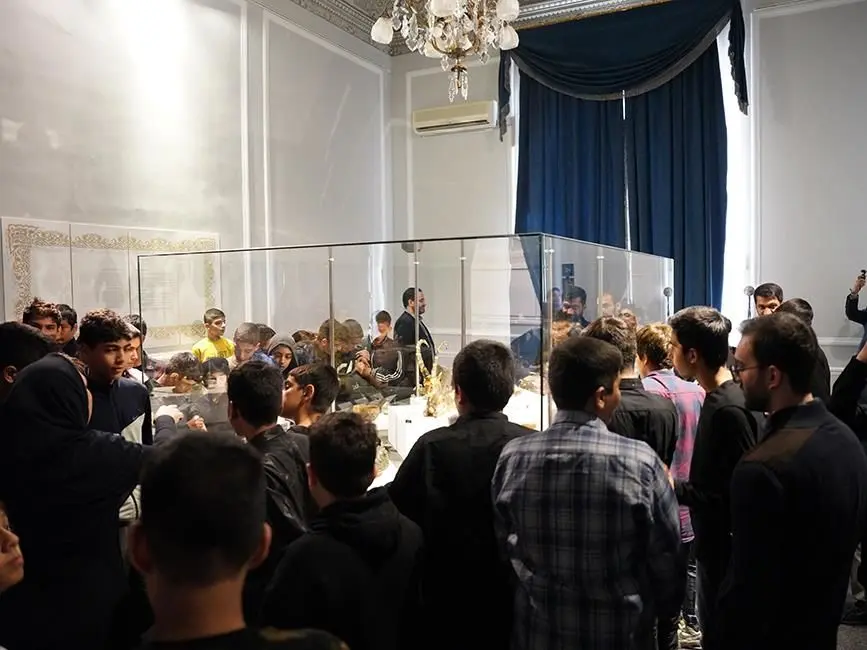 هدیه متفاوت بانک کارآفرین به دانش آموزان
