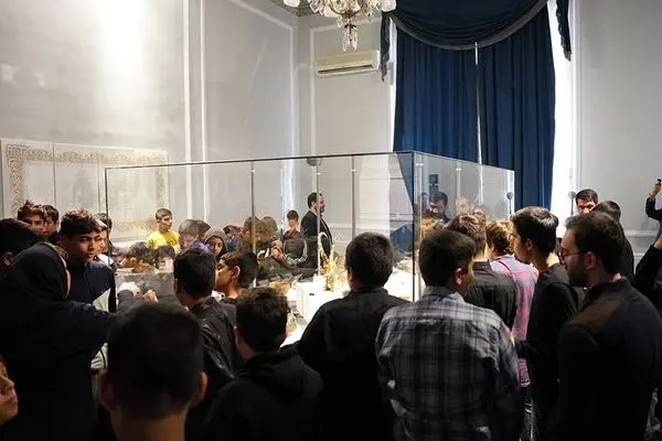 هدیه متفاوت بانک کارآفرین به دانش آموزان
