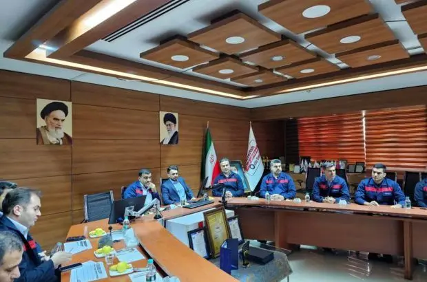 سال ۱۴۰۲ شکوفایی فولاد اکسین خوزستان رقم خورد/توسعه و افزایش خدمات پرسنلی در اولویت قرار گیرد/همه موفقیت های فولاد اکسین نتیجه تعامل و همدلی مدیران و کارکنان است
