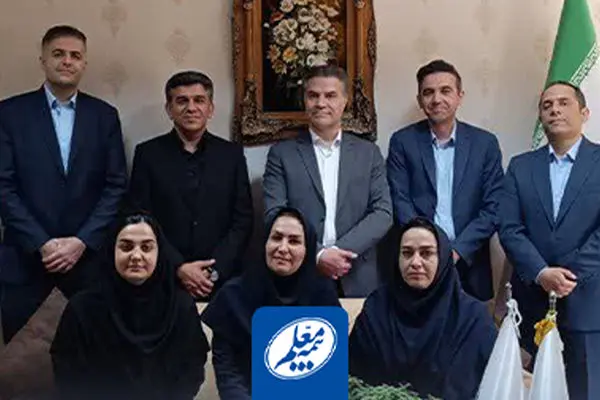 بازدید مدیرعامل بیمه معلم از شعبه همدان
