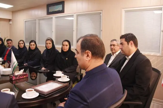 دیدار مدیرعامل با همکاران امور حقوقی و قراردادها
