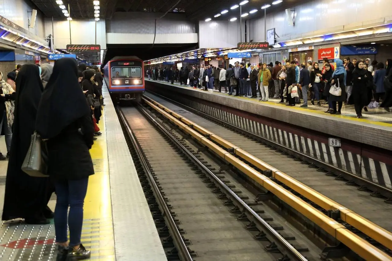 جابه‌جایی بیش از ۳۹۰ هزار مسافر با مترو در سالروز ارتحال امام خمینی (ره)