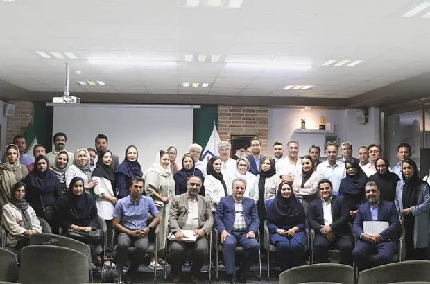 همراهی بیش از ۹۰ درصد از شبکه فروش با بیمه رازی در مسیر جدید
