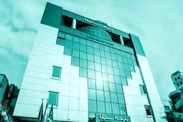 پیگیری مستمر تعهدات و ارائه خدمات در بیمه سینا
