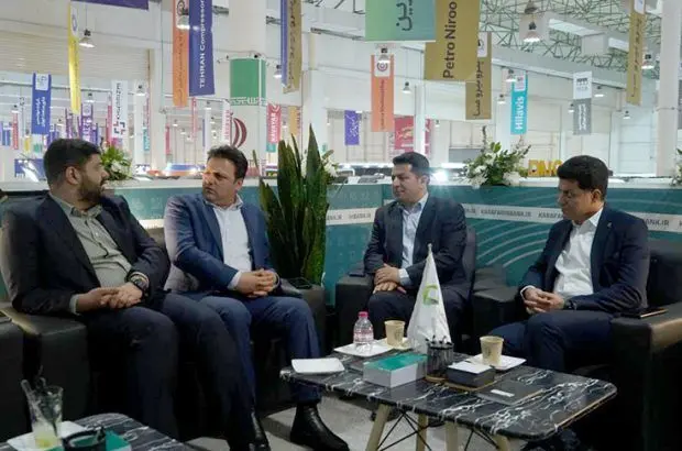 حضور موثر بانک کارآفرین در نمایشگاه پتروشیمی کیش
