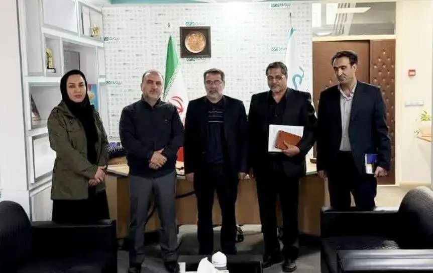 قدردانی مدیرکل بنیاد شهید استان زنجان، از شعبه بیمه دی این استان
