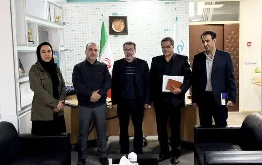 قدردانی مدیرکل بنیاد شهید استان زنجان، از شعبه بیمه دی این استان
