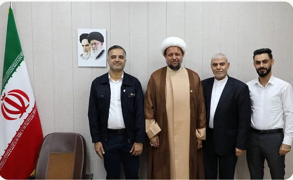 دیدار دکتر کمالی مدیر عامل شرکت مخازن سبز با امام جمعه شهرستان عسلویه