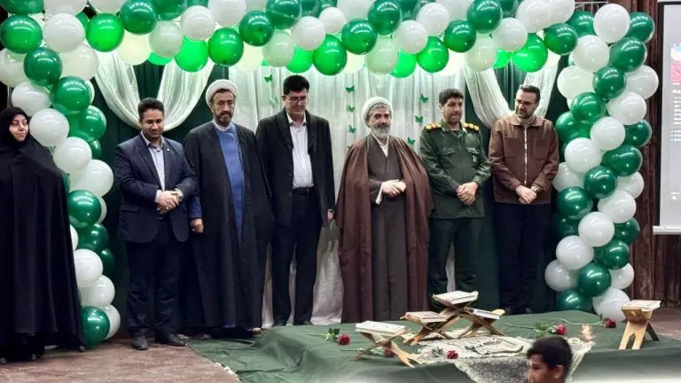 اجلاسیه منطقه‌ای نماز با شعار «الفبای تربیت» در شهرستان شوط برگزار شد
