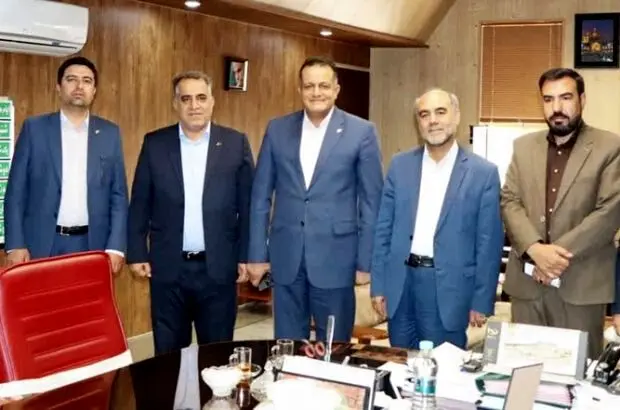 تعدادی از زندانیان جرائم مالی غیرعمد توسط کارکنان بانک رفاه کارگران آزاد شدند
