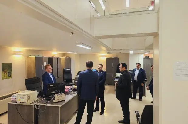 بازدید مدیرعامل از شعب اصفهان و شهرکرد
