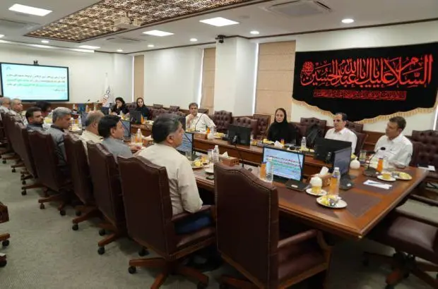  بازدید نمایندگان ستاد مرکزی بانک صادرات و سایر بانک های عضو سندیکا از مجتمع صنایع آلومینیوم جنوب
