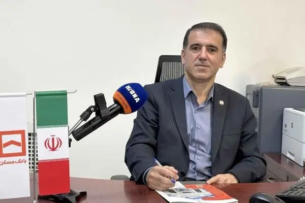 انعقاد قرارداد ۳۸ هزار میلیارد ریالی نهضت ملی در استان همدان/ ارایه مشاوره تخصصی به مشتریان در خصوص انواع خدمات بانک مسکن
