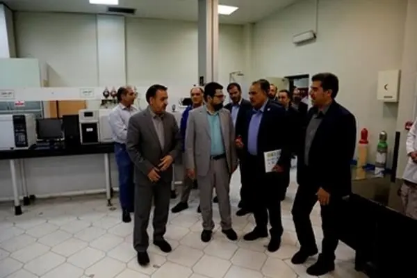 بازدید معاون ارزیابی کیفیت سازمان ملی استاندارد از مجتمع پتروشیمی شازند
