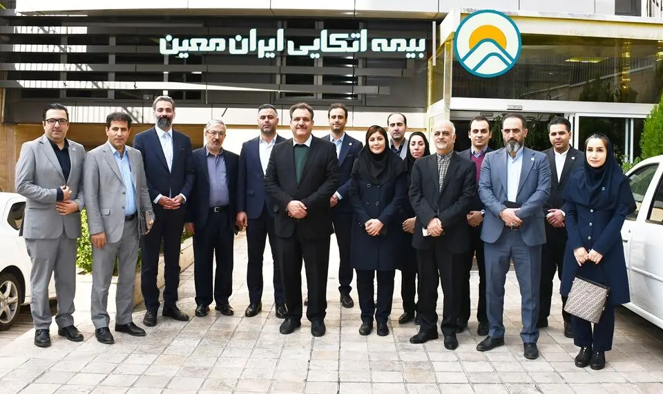 بازدید مدیرعامل هلدینگ توسعه کسب و کار سبا و هیئت همراه از اتکایی ایران‌معین

