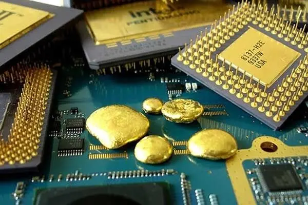 امکان استخراج طلا از گوشی‌ها و لپ‌تاپ‌های فرسوده تأیید شد
