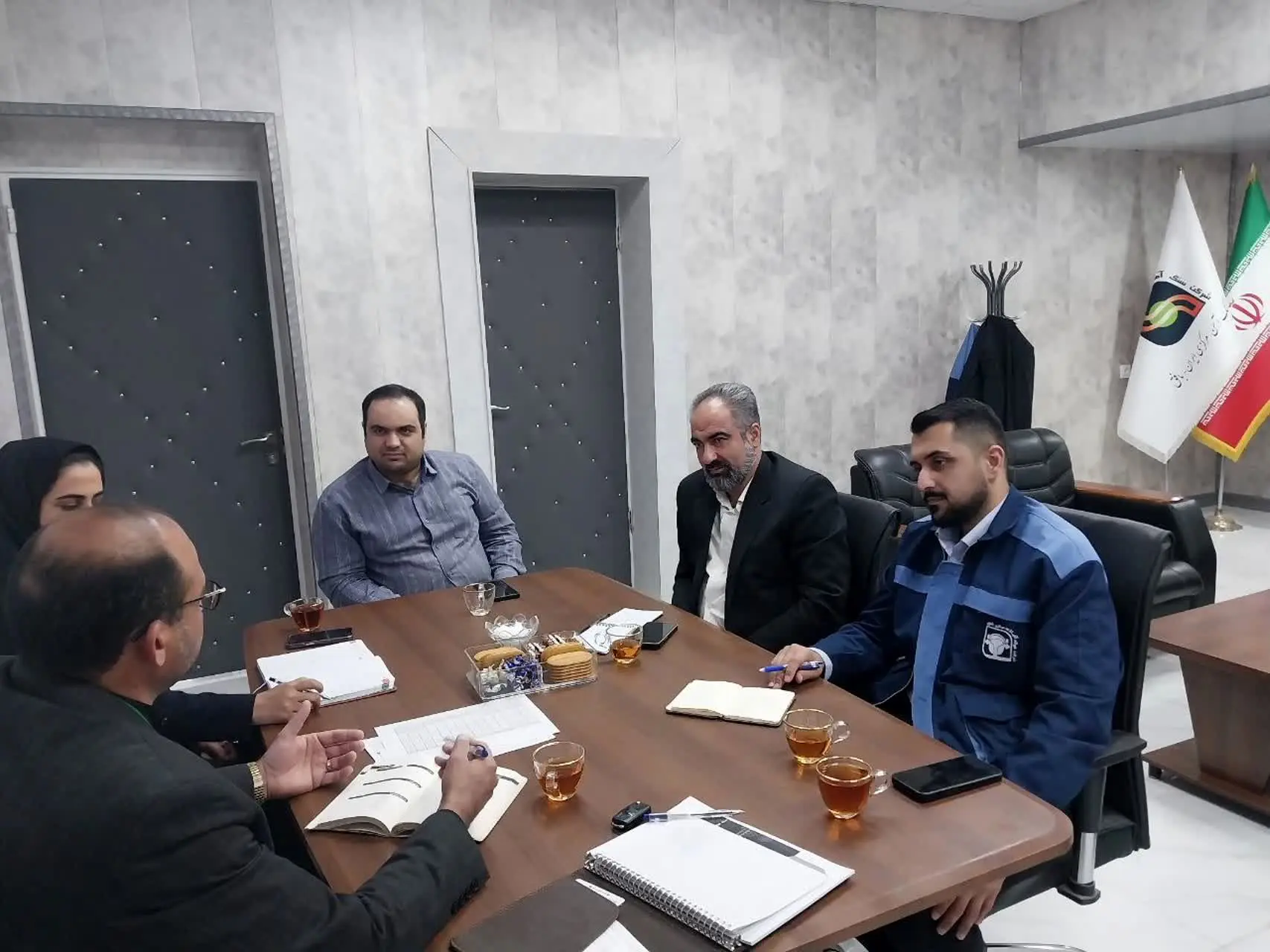 نشست هم‌اندیشی شرکت فولاد آلیاژی با مرکز فنی‌وحرفه‌ای بافق جهت توانمندسازی نیروی انسانی
