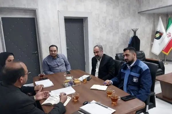 نشست هم‌اندیشی شرکت فولاد آلیاژی با مرکز فنی‌وحرفه‌ای بافق جهت توانمندسازی نیروی انسانی
