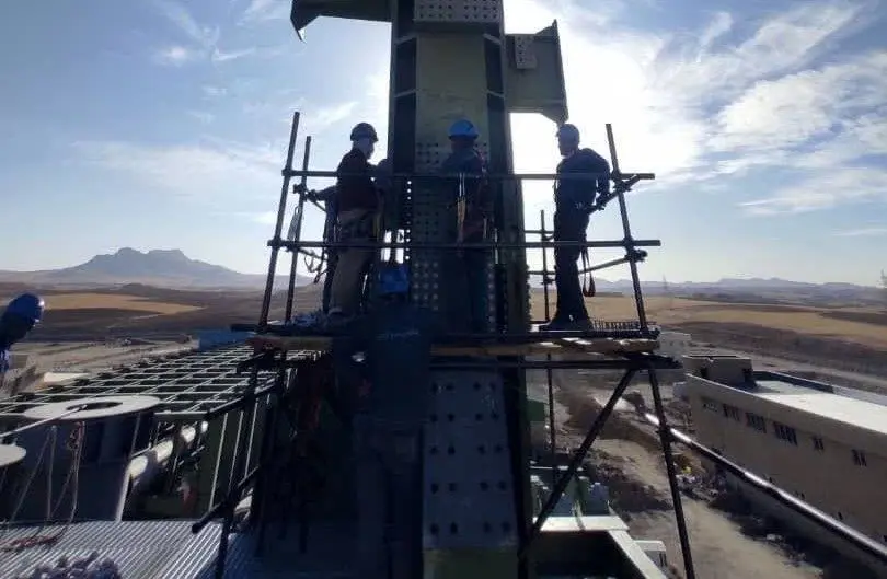 پیشرفت پروژه عظیم فولاد کردستان در قاب تصویر / آغاز مرحله دوم نصب اجزاء کوره
