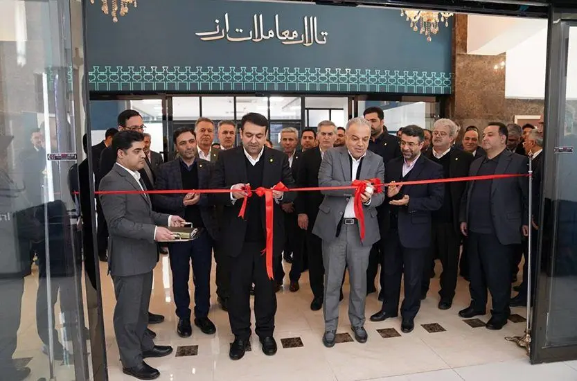 طراحی و تولید خلاقانه خدمات و محصولات بانک براساس نیاز مشتریان
