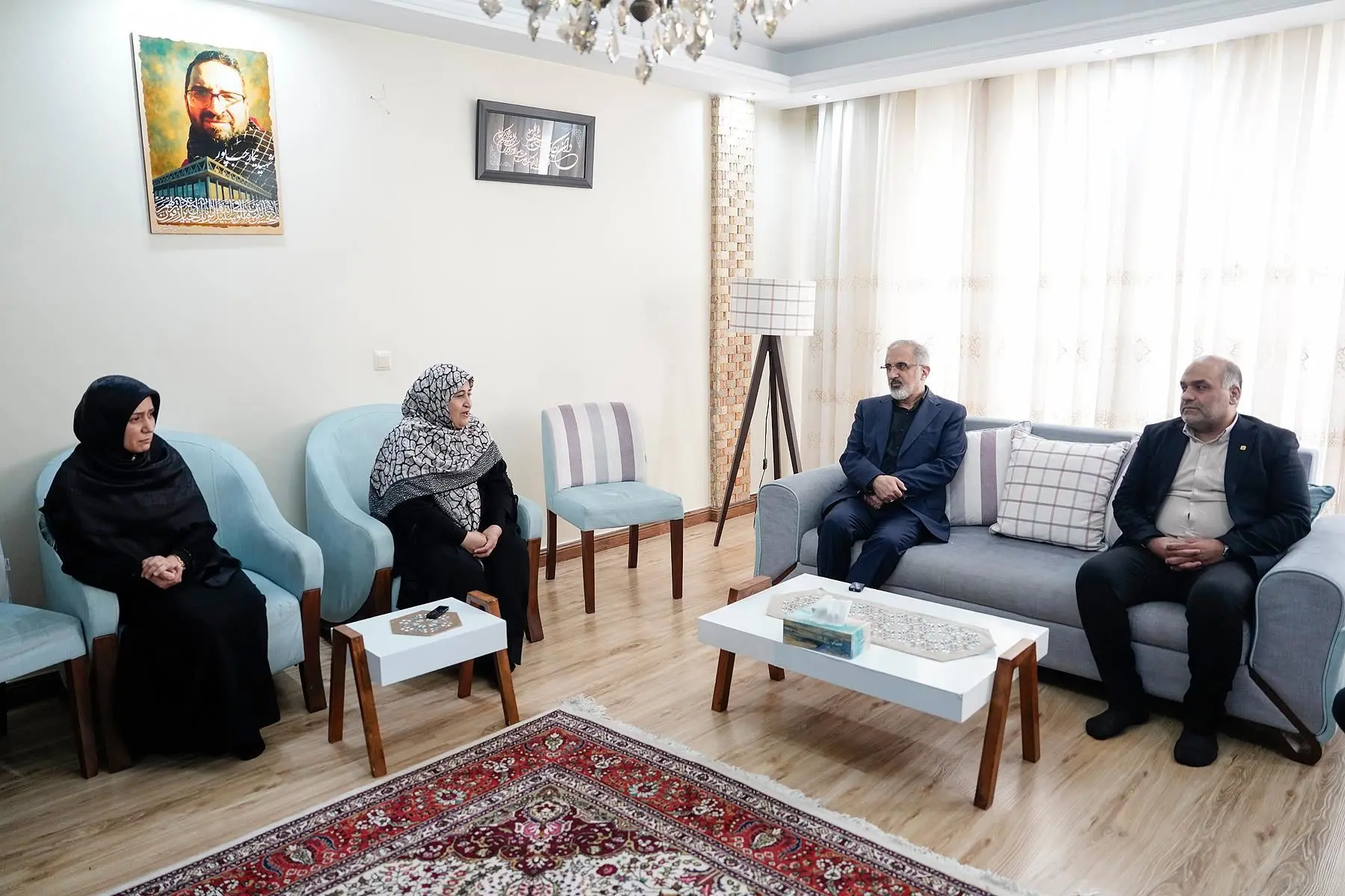 شهید «رجبپور» افتخار خانواده بانک مسکن است/ تجلیل از همسر و فرزندان شهید رسانه