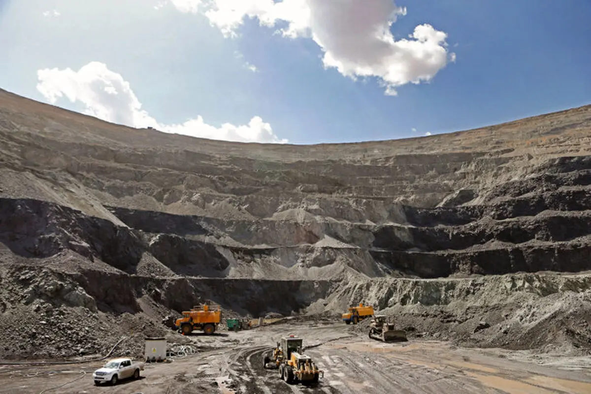 آقاجانلو اعلام کرد: ثبت رکورد در احیای معادن طی سال ۱۴۰۳
