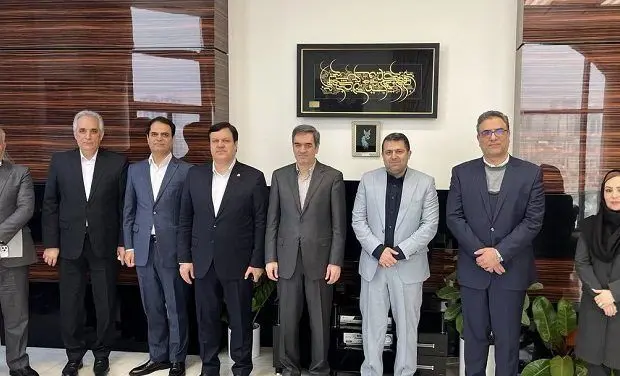 تأکید بر تقویت تعاملات در نشست مدیرعامل بانک ملت و رییس کل بیمه مرکزی
