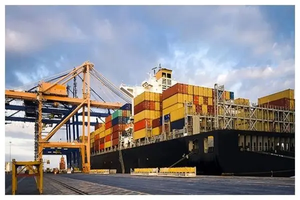 پیگیری دبیرخانه شورای‌عالی مناطق برای تسهیل ورود مواد غذایی فاسد شدنی به سرزمین اصلی