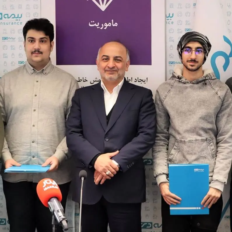 بیمه دی به طور کامل هوشمند سازی می شود/استفاده از نخبگان و المپیادی ها در دستور کار بیمه دی است
