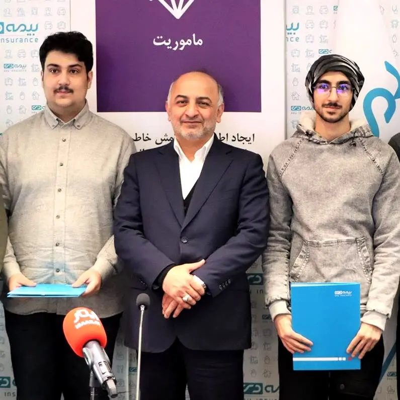 بیمه دی به طور کامل هوشمند سازی می شود/استفاده از نخبگان و المپیادی ها در دستور کار بیمه دی است
