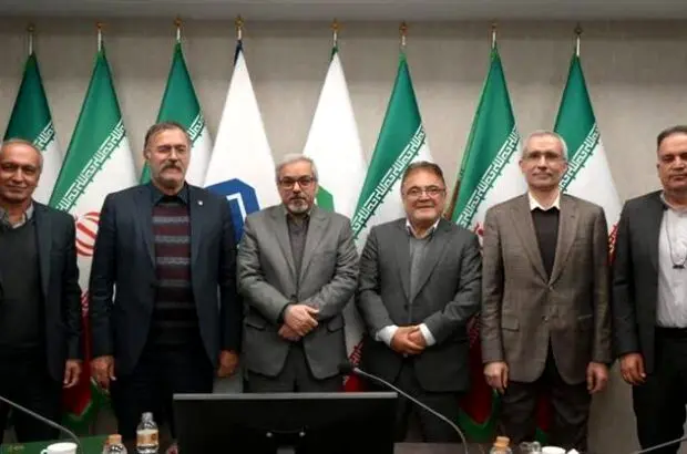 طی احکامی از سوی سیدعلیرضا سیاسی‌راد، اعضای هیات مدیره ذوب آهن اصفهان منصوب شدند
