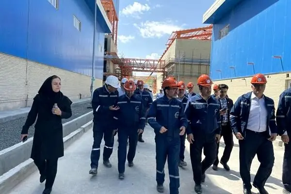 بازدید جمعی از مدیران پترول از شرکت پتروشیمی ارومیه
