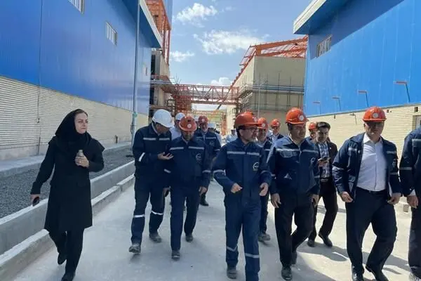 بازدید جمعی از مدیران پترول از شرکت پتروشیمی ارومیه
