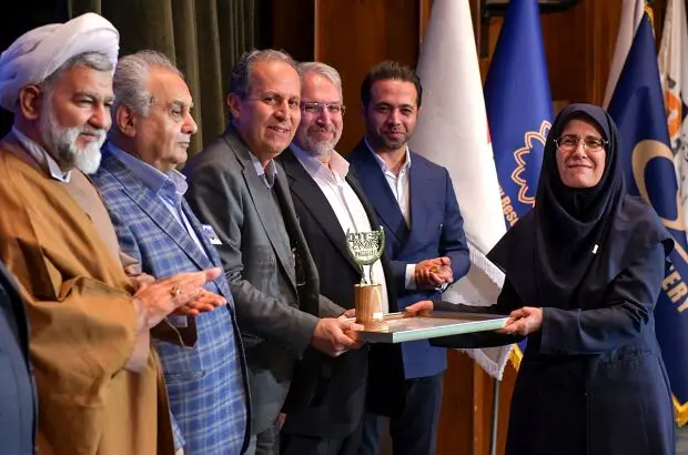 استاندارد و جایزه بین‌المللی (ITM-Banking Services Award 2023) رتبه نخست نوآوری و فناوری‌های مدرن بانکی از سوی اتحادیه اروپا به بانک پاسارگاد اهدا شد

