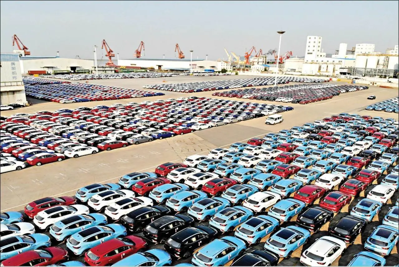 امکان واردات خودروهای بالای 2500 سیسی غیر آمریکایی با عمر 5 سال ساخت به مناطق آزاد