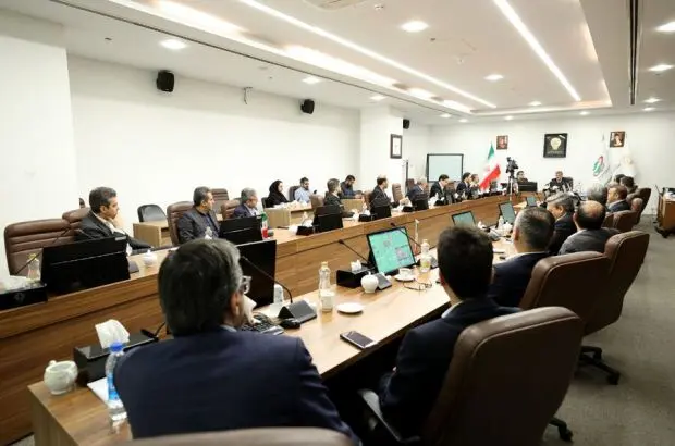 تاکید مدیران ارشد دولت بر توسعه بازار سرمایه/سازمان بورس در حال برنامه‌ریزی برای پذیرش و عرضه صنایع بزرگ فعال در اقتصاد ایران است
