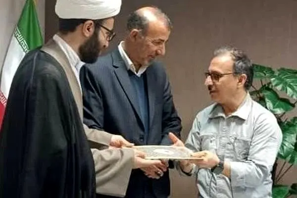 تجلیل از مدیرعامل شرکت‌‌ پتروشیمی ایلام
