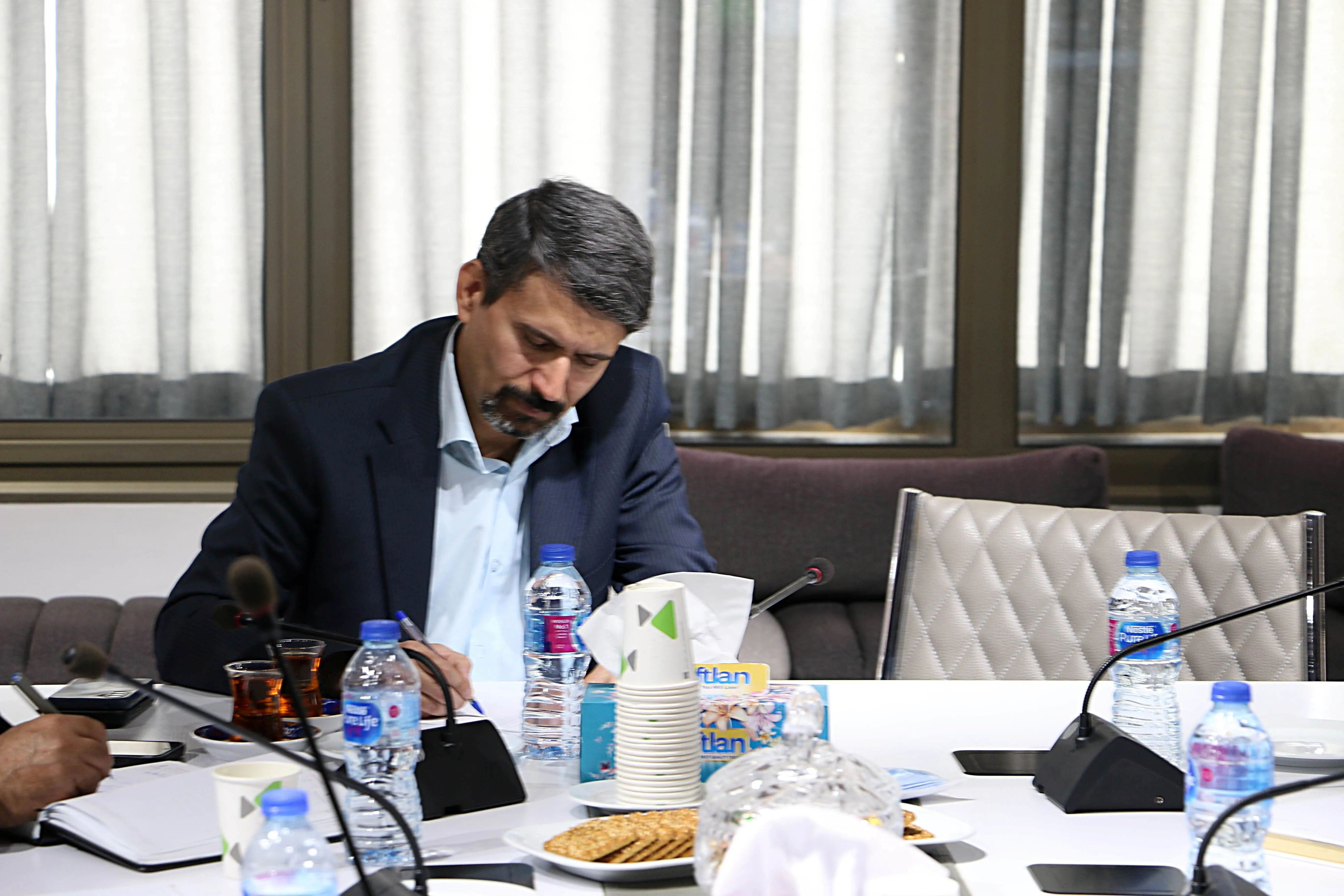 شفافیت صورت های مالی اولویت شرکت بیمه رازی است
