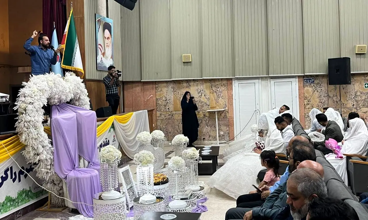 برگزاری مراسم ازدواج آسان ۲۰ زوج جوان با حمایت منطقه آزاد اروند
